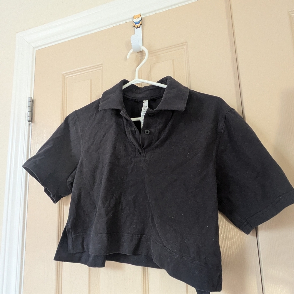 Lululemon Black cropped cotton top